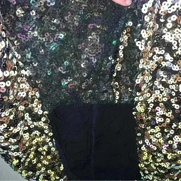 By Together Sparkle All Over Sequin V Neck Mini Dress Festive Party Size Small - Picture 10 of 12